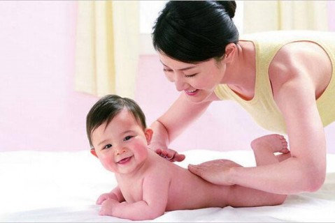 沈阳代生宝宝长牙了就断奶了吗 喂奶的六大误区妈妈千万要避开
